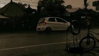 Download lagu Story wa lagu barat cocok di saat hujan mp3