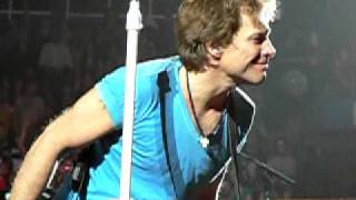 Bon Jovi &#39;&#39;Jumpin Jack Flash // Dancing In The Street&#39;&#39; @ Bell Centre Mtl ( Feb. 18th 2011)