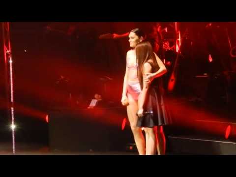 Who You Are - Jessie J w/ Morissette Amon ( Jessie J : Live in Manila )