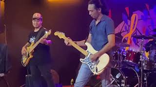 Download lagu Layu dihujung mekar rio - live mp3 Download lagu Layu dihujung mekar rio - live mp3