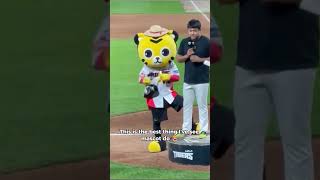 Download lagu This is the best thing I've seen mascot do 😂 mp3