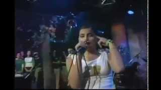 Nelly Furtado - Turn Off The Light (Live at Much! 2001)
