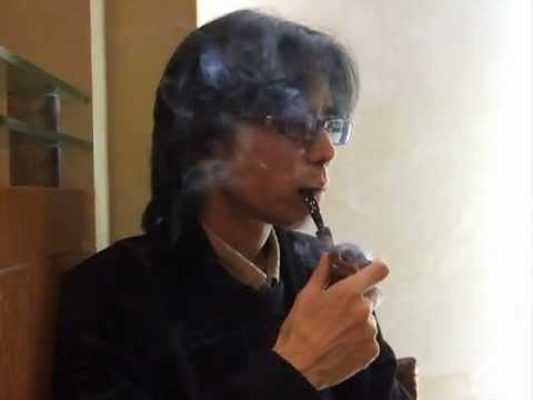 PIPE SMOKING : RATTRAY's MALIN FLAKE in handmade pipe