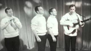 Clancy Brothers &amp; Tommy Makem - I&#39;ll Tell Me Ma (1964 TV)