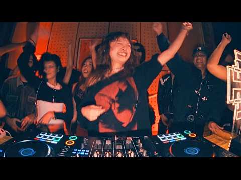 SMOOTH BRAIN GIRLY | BAILE FUNK, JERSEY CLUB, BASS HOUSE | Jakarta, Foogu Bar