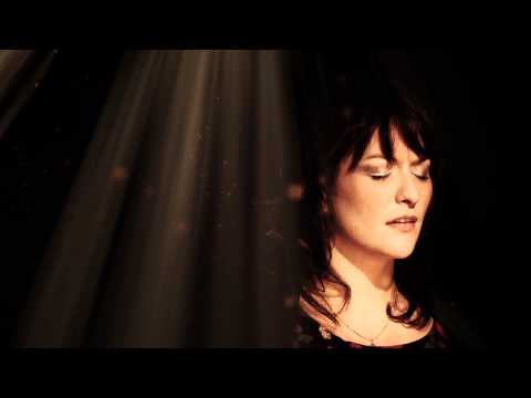 Oonagh Cassidy - Beautiful Distraction