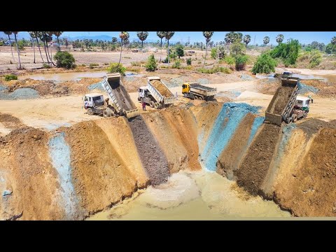 Satisfying Earthwork! Dozer and Dump Trucks Trim Slope Perfectly