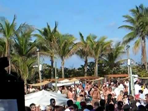 Nalin & Kane: Beachball (Orli & da Ragnio RMX) - Tom Novy at Nikki Beach Club, Miami (WMC 2010)