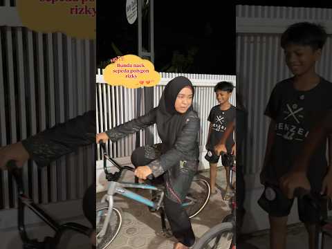 Bunda naek sepeda polygon rizky