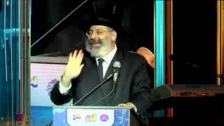 חסידות מגלה לך: איך להתחיל לראות את עצמך כמו שהקב"ה רואה אותך | התוועדות י"ט כסלו (הרב יוסף יצחק ג'ייקובסון) - התמונה מוצגת ישירות מתוך אתר האינטרנט יוטיוב. זכויות היוצרים בתמונה שייכות ליוצרה. קישור קרדיט למקור התוכן נמצא בתוך דף הסרטון חסידות מגלה לך: איך להתחיל לראות את עצמך כמו שהקב"ה רואה אותך | התוועדות י"ט כסלו (הרב יוסף יצחק ג'ייקובסון) - התמונה מוצגת ישירות מתוך אתר האינטרנט יוטיוב. זכויות היוצרים בתמונה שייכות ליוצרה. קישור קרדיט למקור התוכן נמצא בתוך דף הסרטון