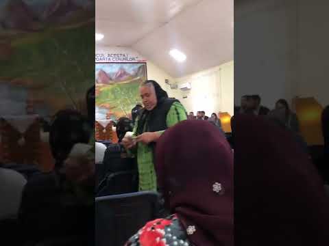 DOMNUL e Prezent în Adunare Surorile