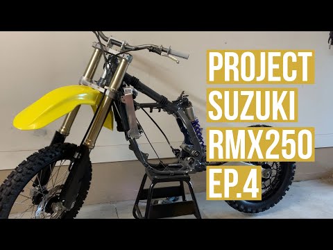 Suzuki RMX250 Rebuild Ep.4 (new plastics)