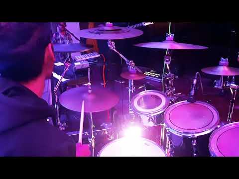 Jonathan Dias w/ Raagas2Riches soundcheck