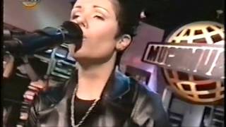 Krystal Harris - Super Girl (Live @ MuchMusic Argentina)