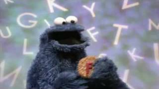 COOKIE MONSTER SINGS &quot;FADE INTO YOU&quot; (Mazzy Star Cover)