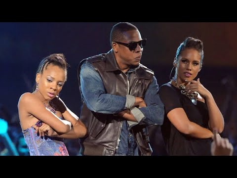 Lil Mama Crashes Jay Z & Alicia Keys Performance (HD)