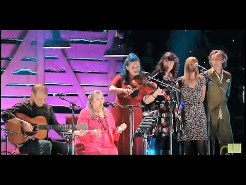 Norma Waterson & The Gift Band -A Bunch of Thyme {HD}