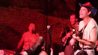 Surf Curse - Freaks (Live at The Smell)