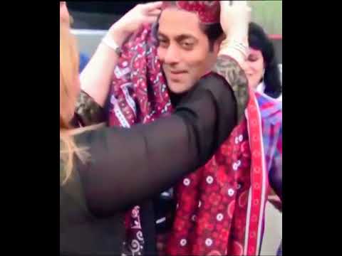 Salman khan with Sindhi culture Ajrak & Topi❤️🤑