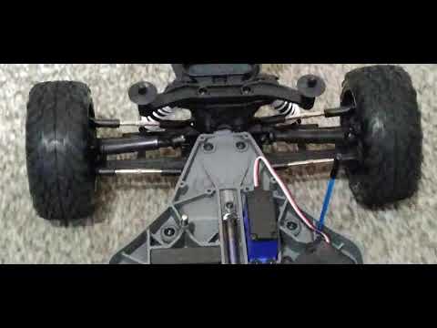 traxxas slash 4x4 metal spur gear installed, crazy mesh sound.