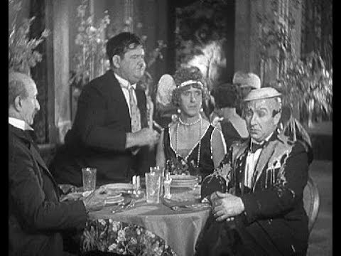 Väter der Klamotte   Der Sturz auf den Gatten