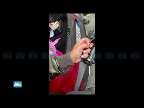 Torino, tensione al corteo diretta verso l'aeroporto di Caselle