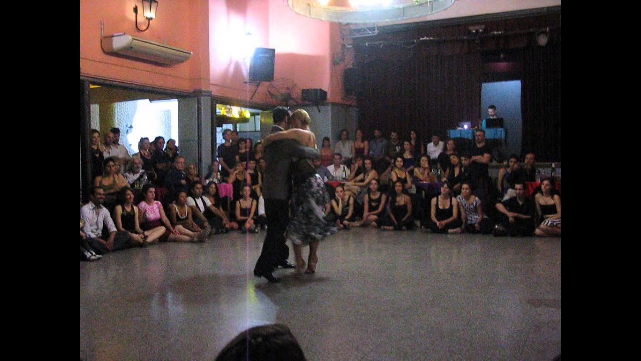 ALEJANDRA MANTIÑAN y GONZALO ANGELES en Viva La Pepa Milonga (2/4)