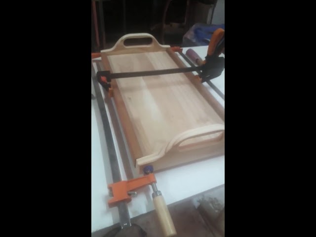 Vídeo relacionado con OnlyWow© Bandeja Madera De Roble Redonda 40x40 cm Bandejas Desayuno para Servir Comida Cocina Resistente Al Calor Cafe Tray Tabuleiro Plantas - Abstracto - Formas