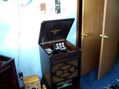 Viva-tonal phonograph - Help! - Columbia 469-D