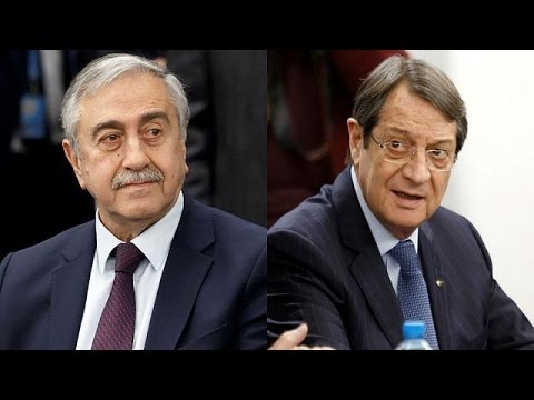 بدء مفاوضات توحيد شطري جزيرة قبرص في سويسرا