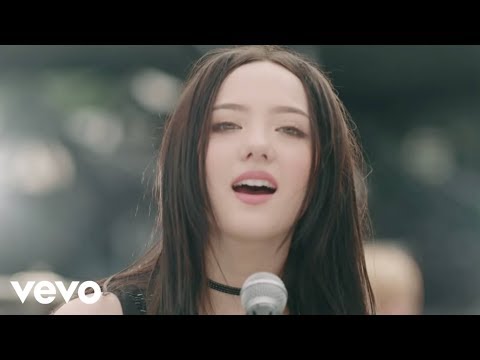 Jannine Weigel - ปากร้ายใจรัก (Pak Rai Jai Rak)