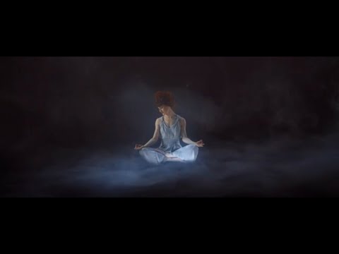JUNE COCÓ - HOVERING CLOUDS (Official Music Video)