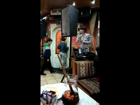 Carlos Costa's live broadcast