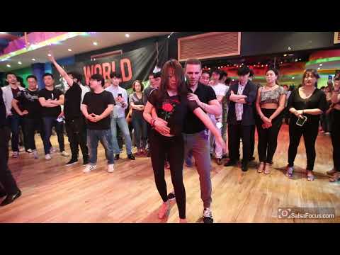 Korke & Salsera Bachata - Korke & Judith Sensual Bachata Workshop in Mambo