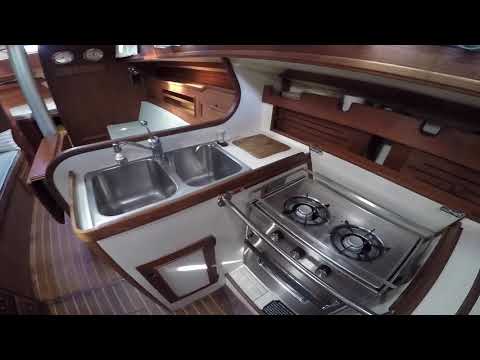 Cape Dory 31 Interior Tour