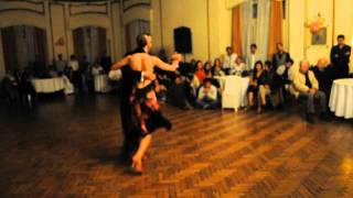 Diego Escobar y Angi Staudinger Bailan La Tupungatina en La Sooocial 2012