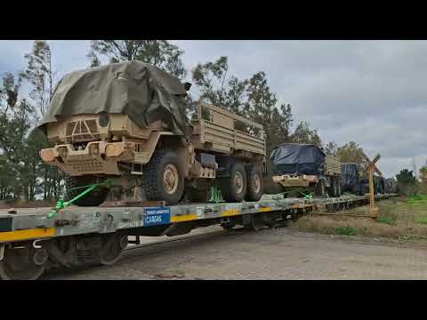 Tren Militar del Ejército Argentino, pasando Coronel Bogado [ Santa Fe ]