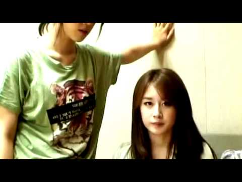 Eunjung & Jiyeon Sweet moment (cut) from T-ara J News