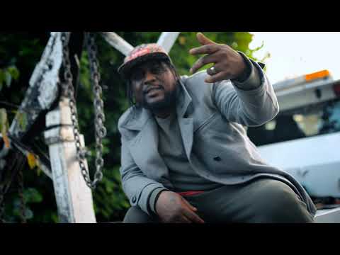 In The Middle (Rap Freestyle)- Fugazi