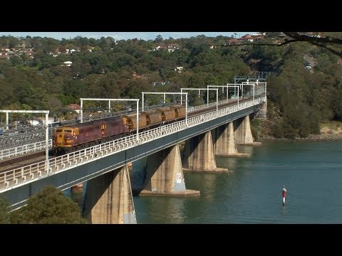 4473 & 4486 - GM38 & 2202 - ARG - Illawarra - September 2006