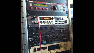 Video thumbnail for Rack demo - Lexicon PCM 80 + Eventide H3000 by Nickstermc