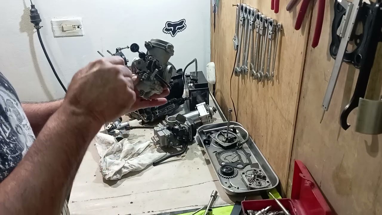 Cómo carburar una moto aplica para todas las motos de un solo carburador 