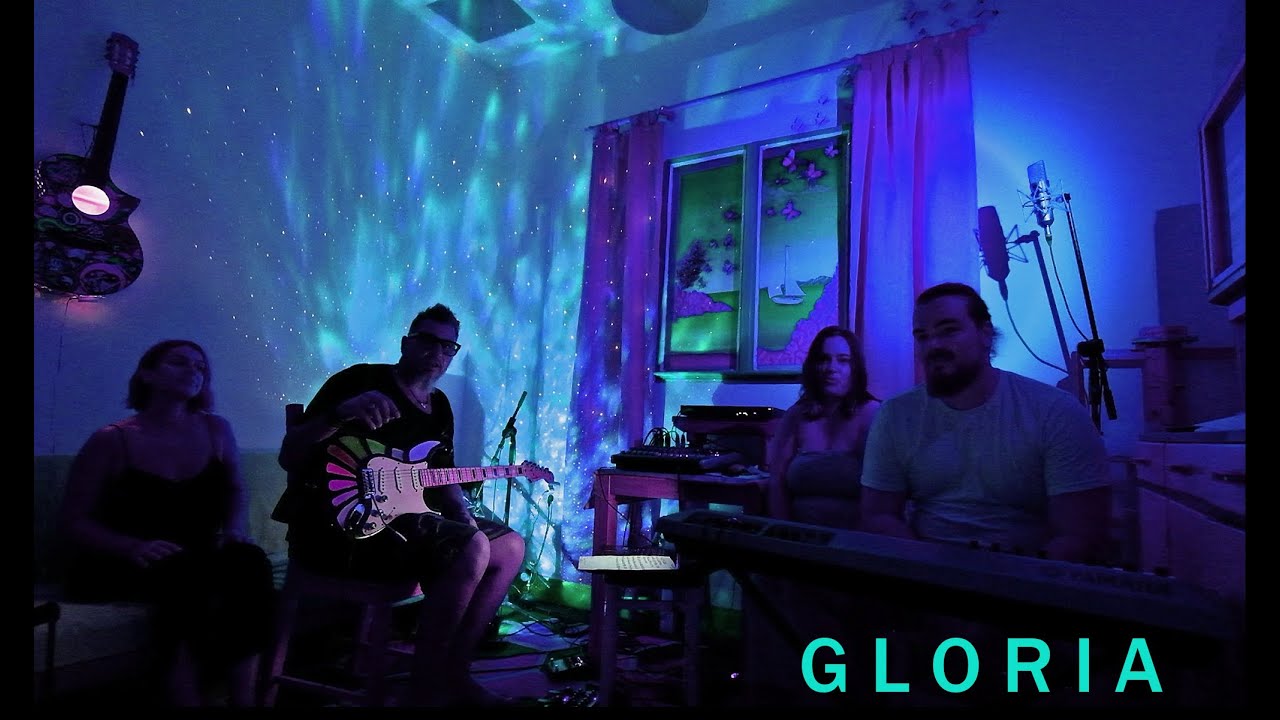 GLoRiA )!(