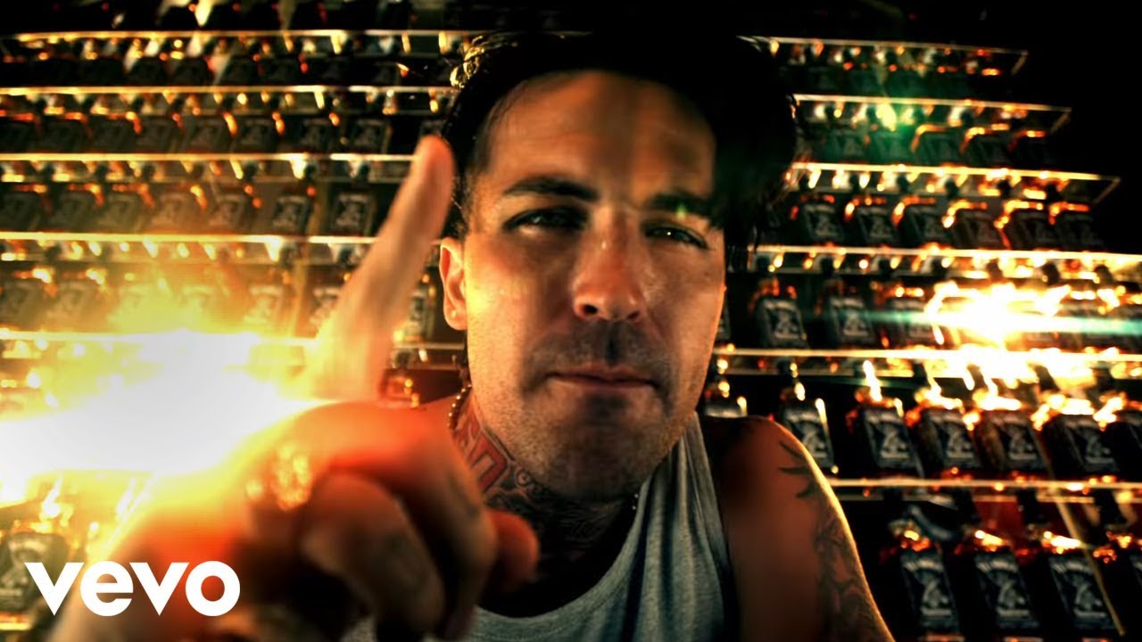 Yelawolf ft. Lil Jon — Hard White (Up In The Club)