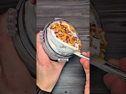 Turtle Pecan Cluster Protein Blizzard đđŠ