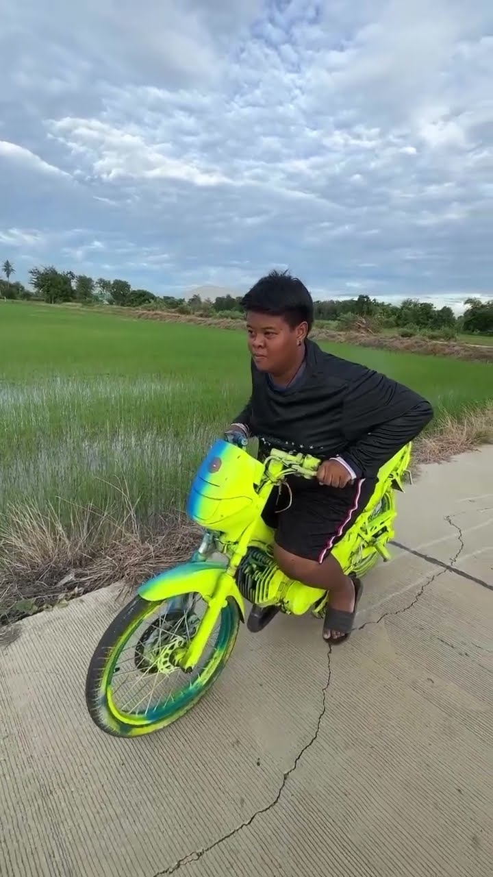 Motor bikin ngakak tapi juga merinding! 😅🏍️ Siap-siap ketawa sambil nyetir!