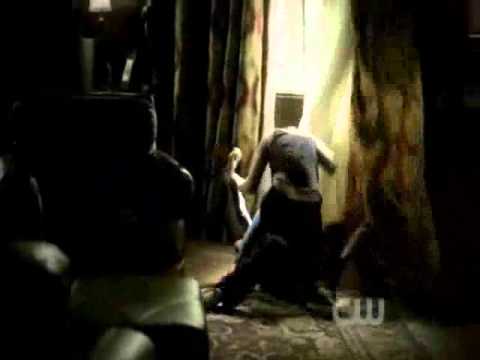 Elena is attacked by Rose - TVD 2x12 [The Descent] Legendado