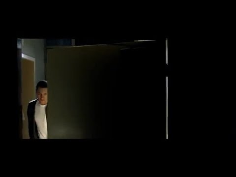 Videoclip de Here Comes the Weekend (feat. Eminem) — P!nk