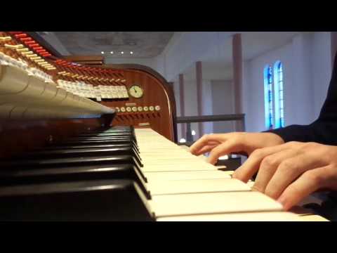 GL 532 Christi Mutter stand mit Schmerzen