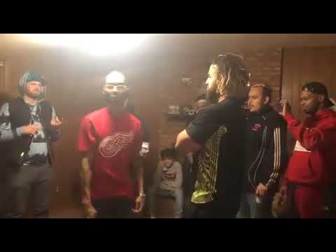 MichiGunn vs Magic The Prophit